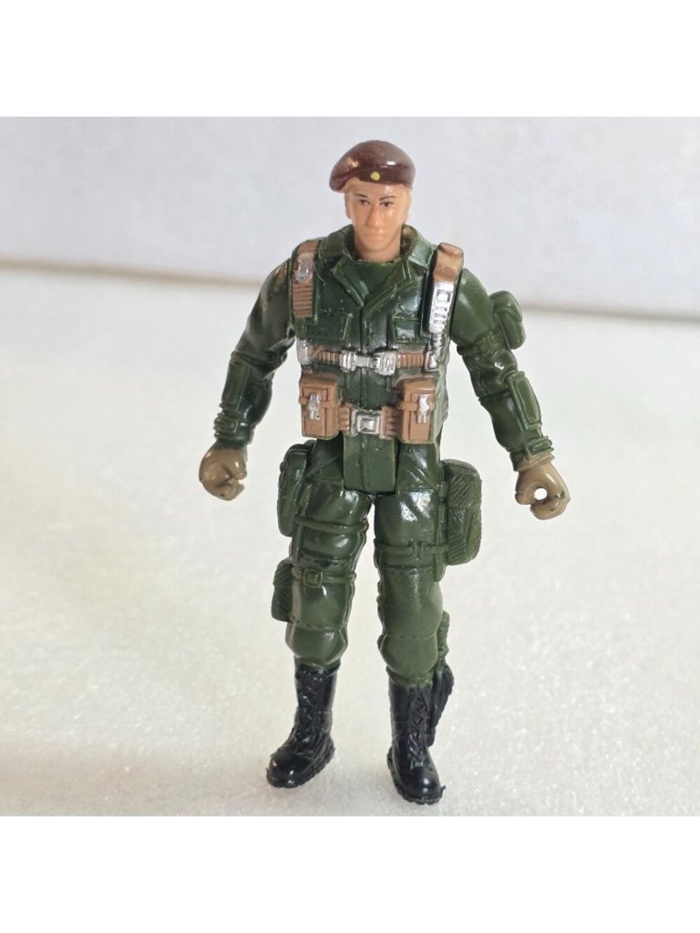 Chap Mei Army Maroon Beret Airborne Solider Military Male Action Figure 4"
